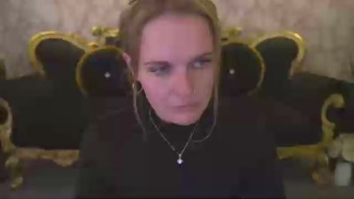 MaribelRiverr live cam on Cam4