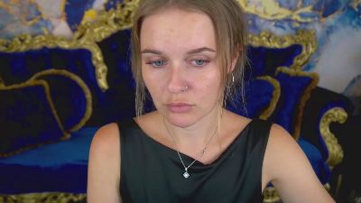 MaribelRiverr live cam on Cam4
