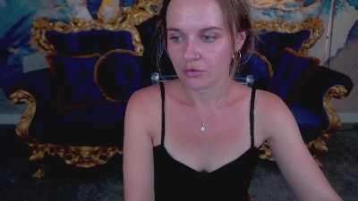 MaribelRiverr live cam on Cam4