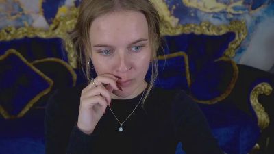 MaribelRiverr live cam on Cam4