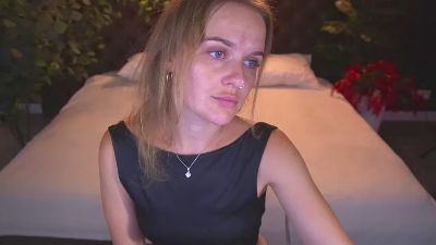MaribelRiverr live cam on Cam4