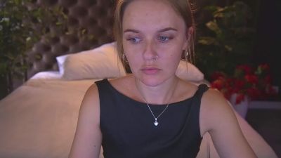 MaribelRiverr live cam on Cam4