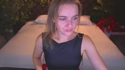 MaribelRiverr live cam on Cam4