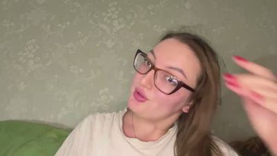 MaribelSirek live cam on Cam4