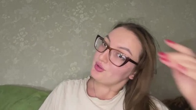 MaribelSirek live cam on Cam4