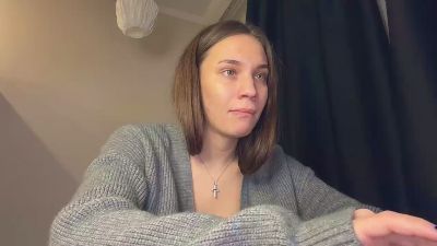 MaricelaApyuan live cam on Cam4