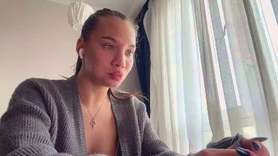 MaricelaApyuan live cam on Cam4