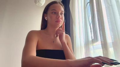 MaricelaApyuan live cam on Cam4