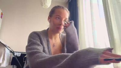 MaricelaApyuan live cam on Cam4