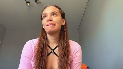 MaricelaApyuan live cam on Cam4