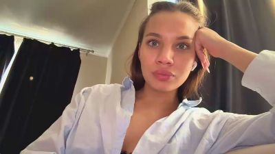 MaricelaApyuan live cam on Cam4