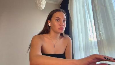 MaricelaApyuan live cam on Cam4