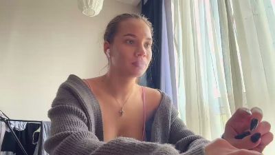 MaricelaApyuan live cam on Cam4