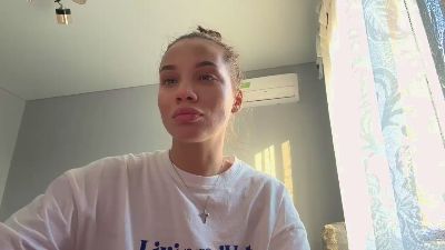 MaricelaApyuan live cam on Cam4