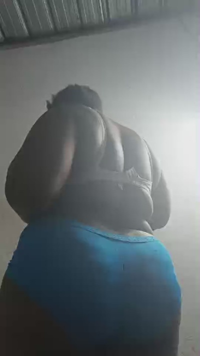 MarieLarissa live cam on Cam4