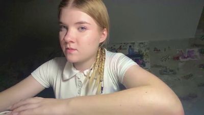 MarielManiatis live cam on Cam4