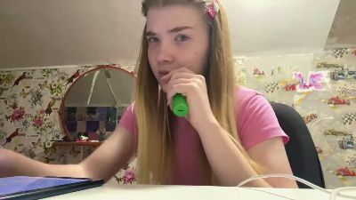 MarielManiatis live cam on Cam4