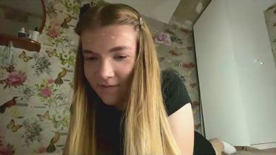 MarielManiatis live cam on Cam4