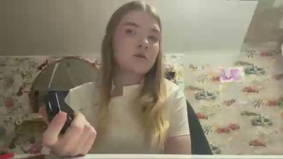 MarielManiatis live cam on Cam4