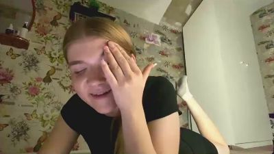 MarielManiatis live cam on Cam4
