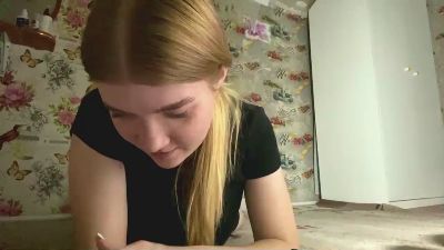 MarielManiatis live cam on Cam4