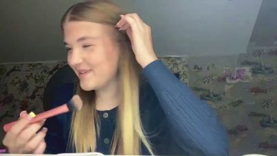 MarielManiatis live cam on Cam4