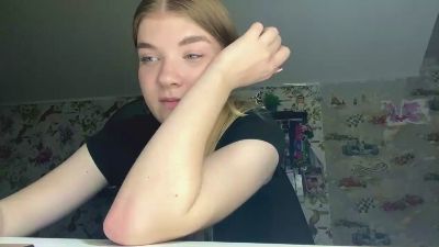 MarielManiatis live cam on Cam4