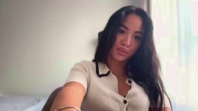 MarielaFulmore live cam on Cam4