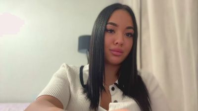 MarielaFulmore live cam on Cam4