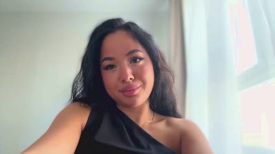 MarielaFulmore live cam on Cam4