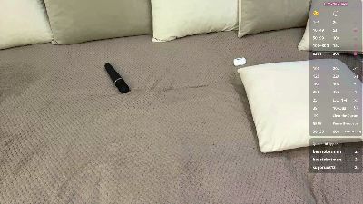 MarielaNovack live cam on Cam4