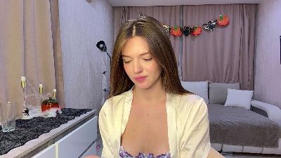 MarielaNovack live cam on Cam4