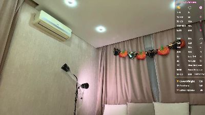 MarielaNovack live cam on Cam4