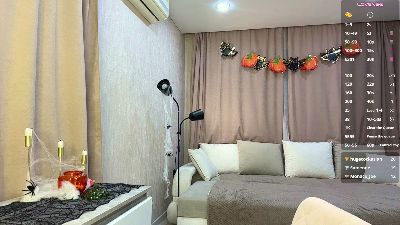 MarielaNovack live cam on Cam4