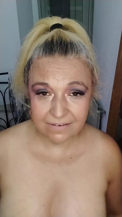 MarielaRomero live cam on Cam4