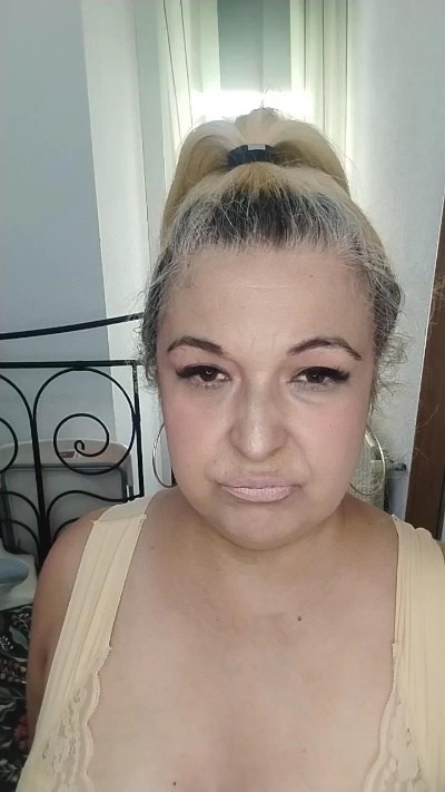MarielaRomero live cam on Cam4