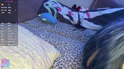 MarielleHubiak live cam on Cam4