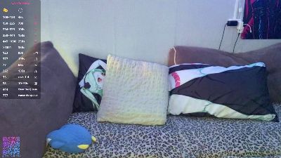 MarielleHubiak live cam on Cam4
