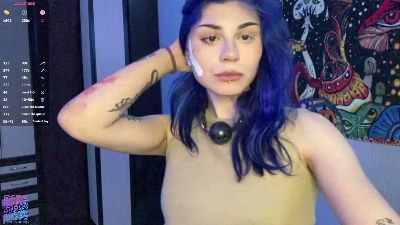 MarielleHubiak live cam on Cam4