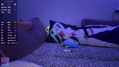 MarielleHubiak live cam on Cam4