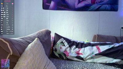 MarielleHubiak live cam on Cam4
