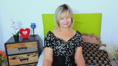 MarieneFantasy live cam on Cam4