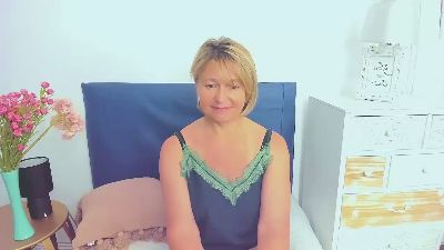 MarieneFantasy live cam on Cam4