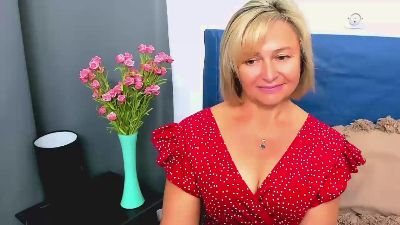 MarieneFantasy live cam on Cam4