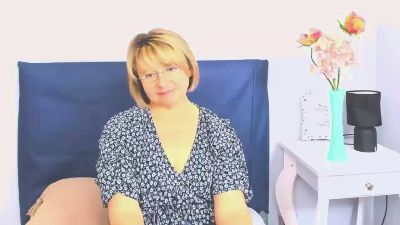 MarieneFantasy live cam on Cam4