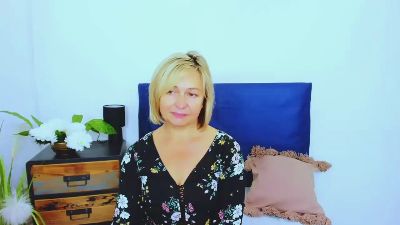 MarieneFantasy live cam on Cam4