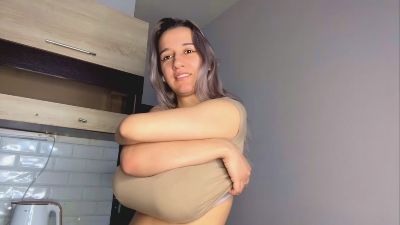 MarilouSchee live cam on Cam4