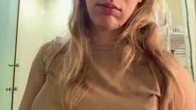 MarilouSchee live cam on Cam4