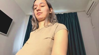 MarilouSchee live cam on Cam4