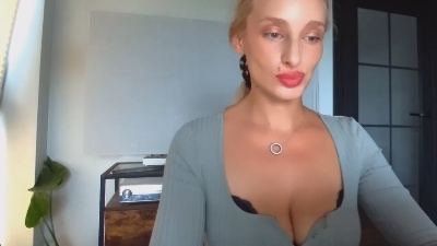 MarilynBeauty live cam on Cam4